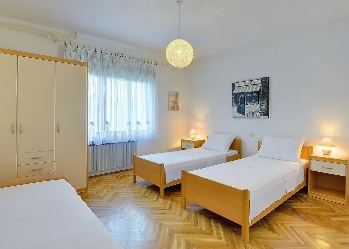 Ljuba Apartamento Pula