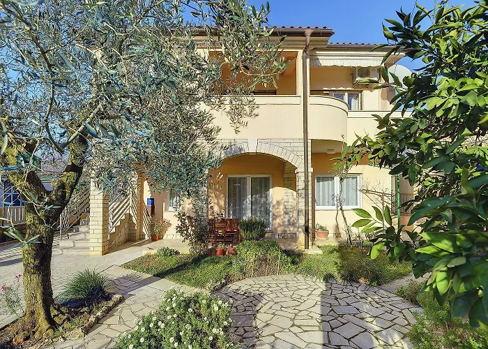 Apartment Ljuba *